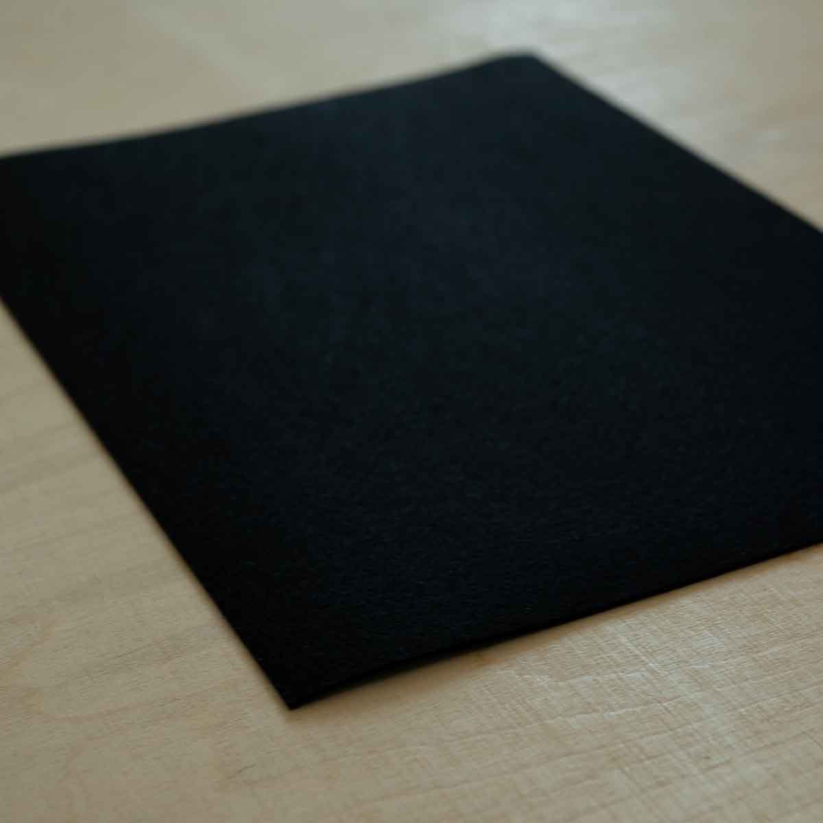 Solitone - koreanischer Hartfilz 1,2mm 20x30cm | 902 schwarz