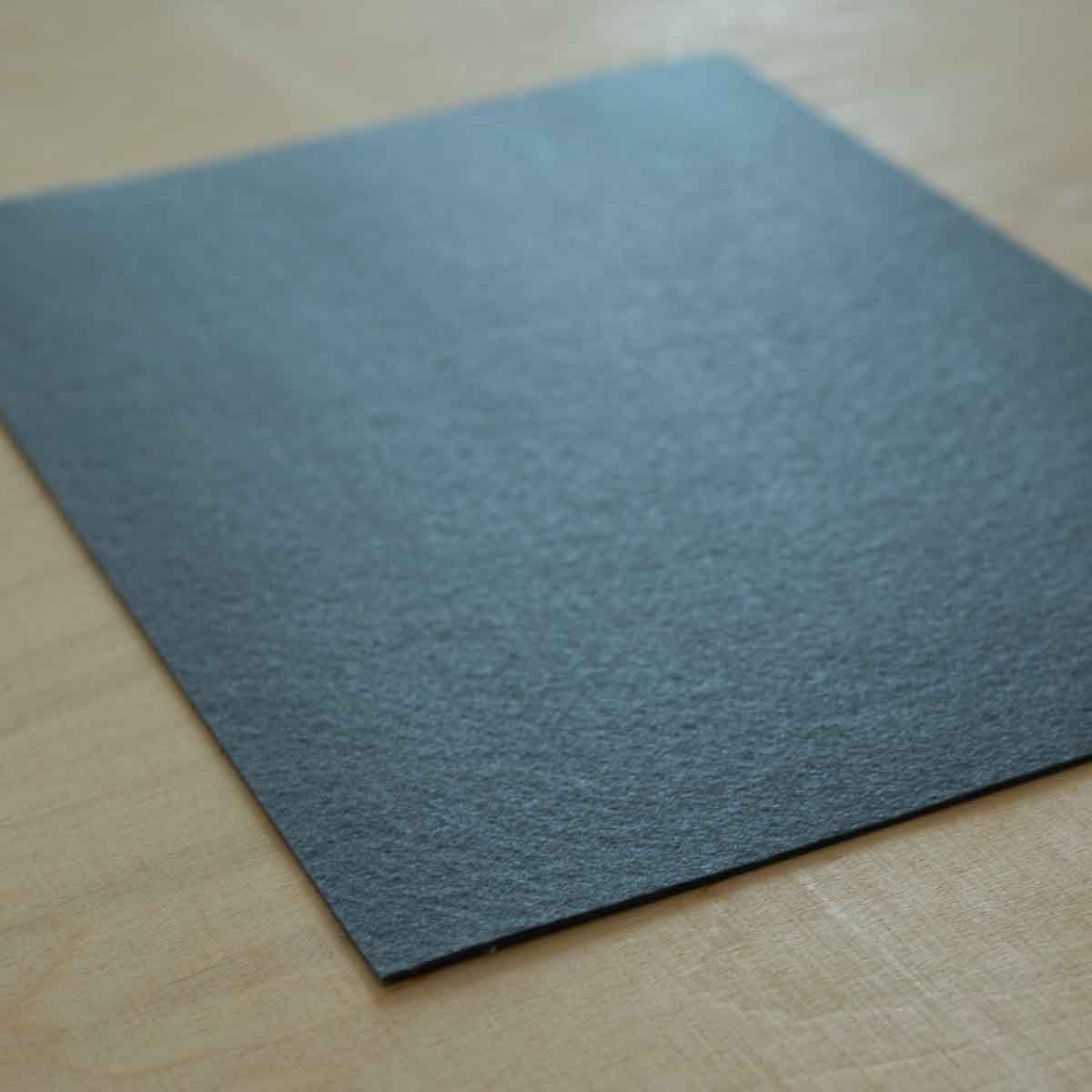 Solitone - koreanischer Hartfilz 1,2mm 20x30cm | 898 dunkelgrau