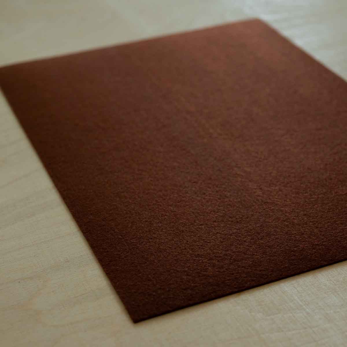 Solitone - koreanischer Hartfilz 1,2mm 20x30cm | 884 dunkelbraun