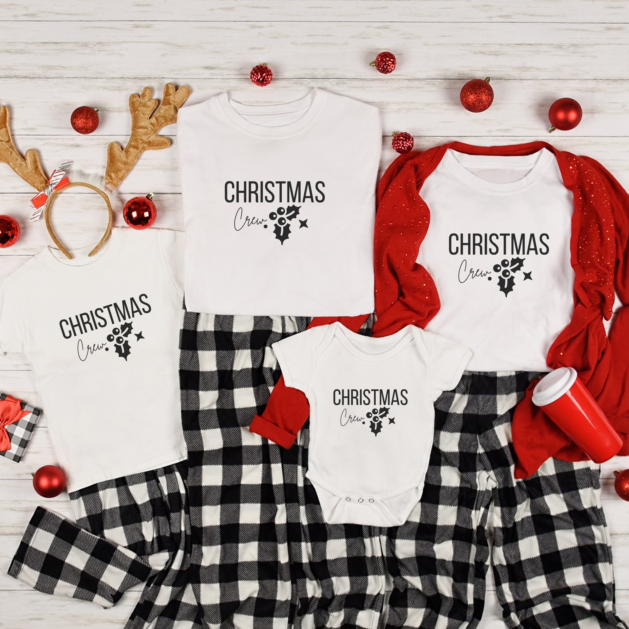 Christmas Crew mit Stechpalme — Plotterdatei (SVG)